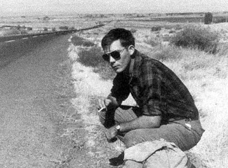 huntersthompson bipolar Hitching-Hunter-S-Thompson-crouching-by-road (1)
